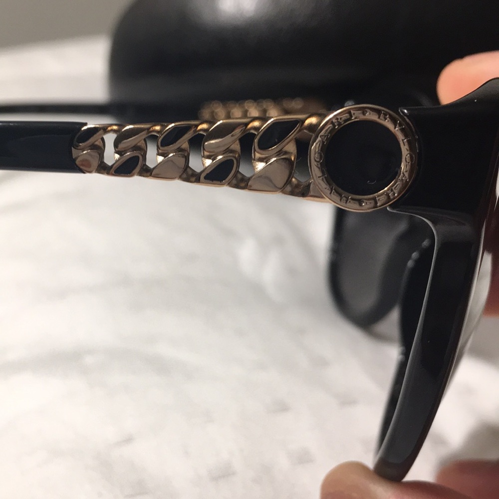 Authentic Bvlgari Black designer sunglasses + Case - Picture 6 of 8